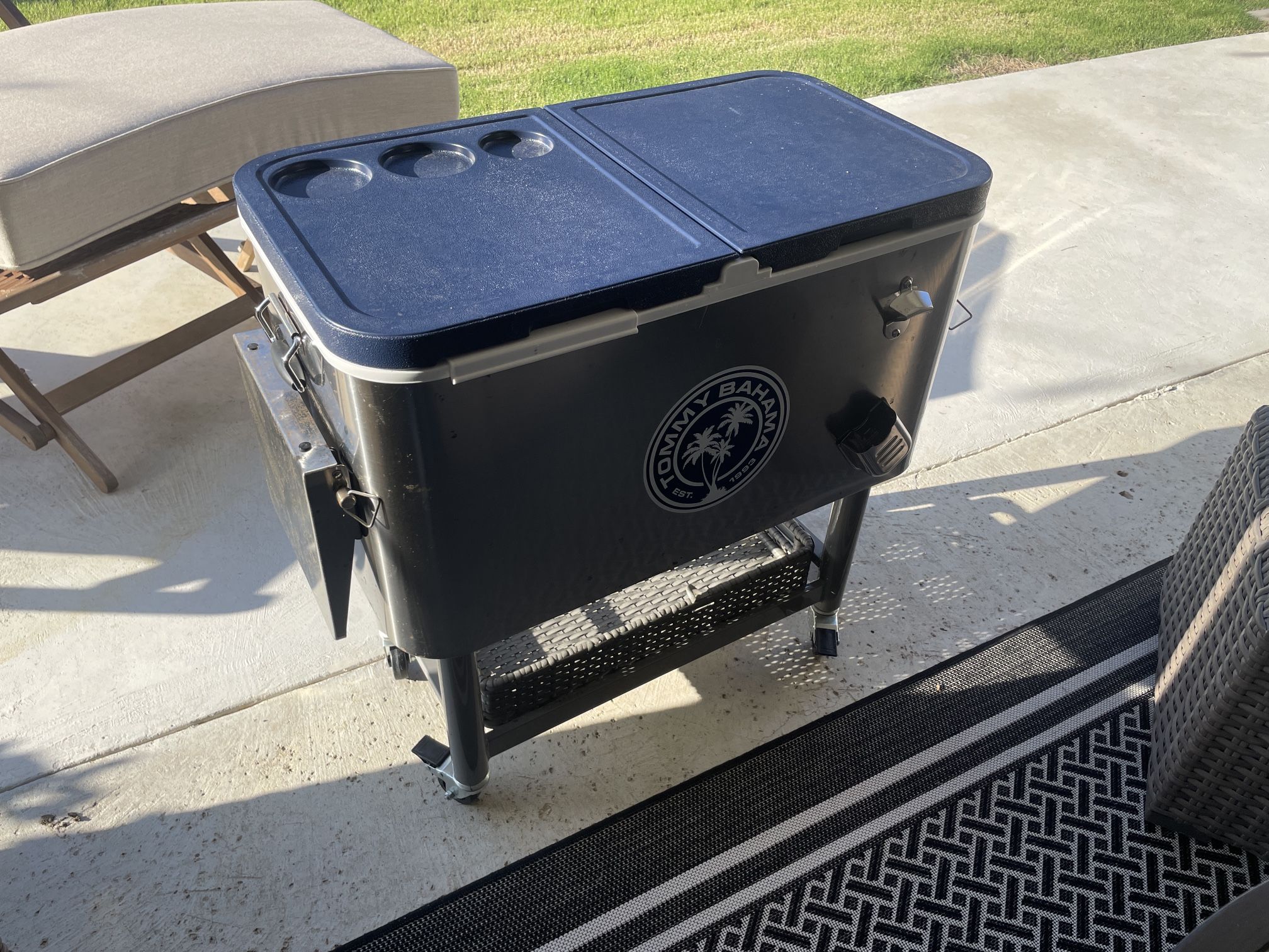 Tommy Bahamas Cooler