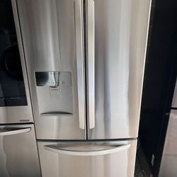 REFRIGERATOR — Free Delivery 🚚 