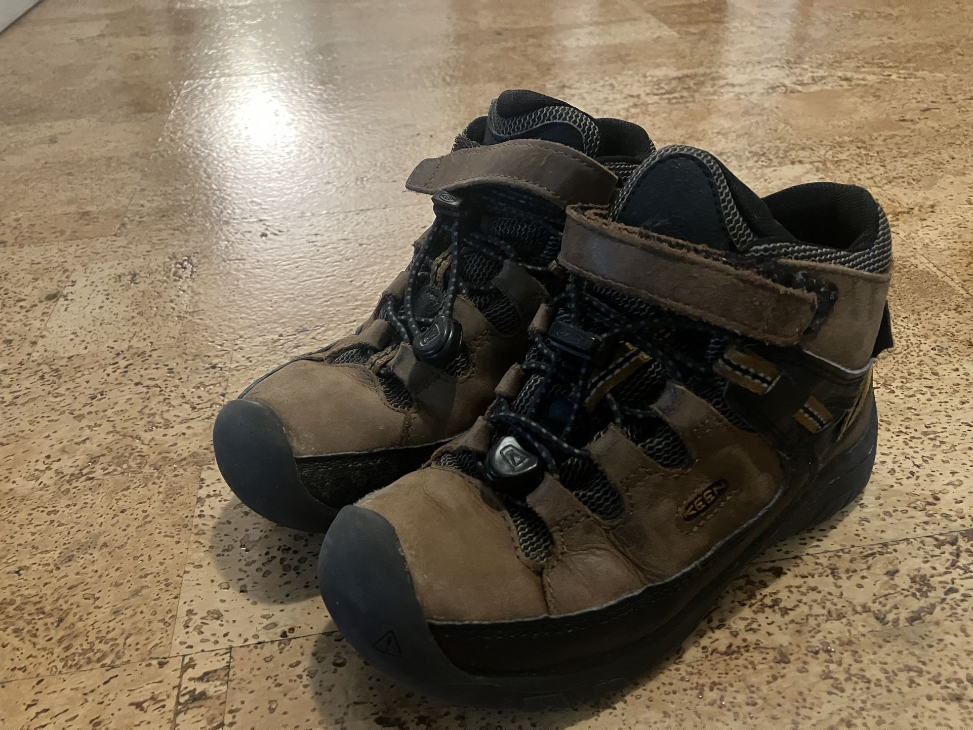 Waterproof Hiking Shoes Kids Size 12