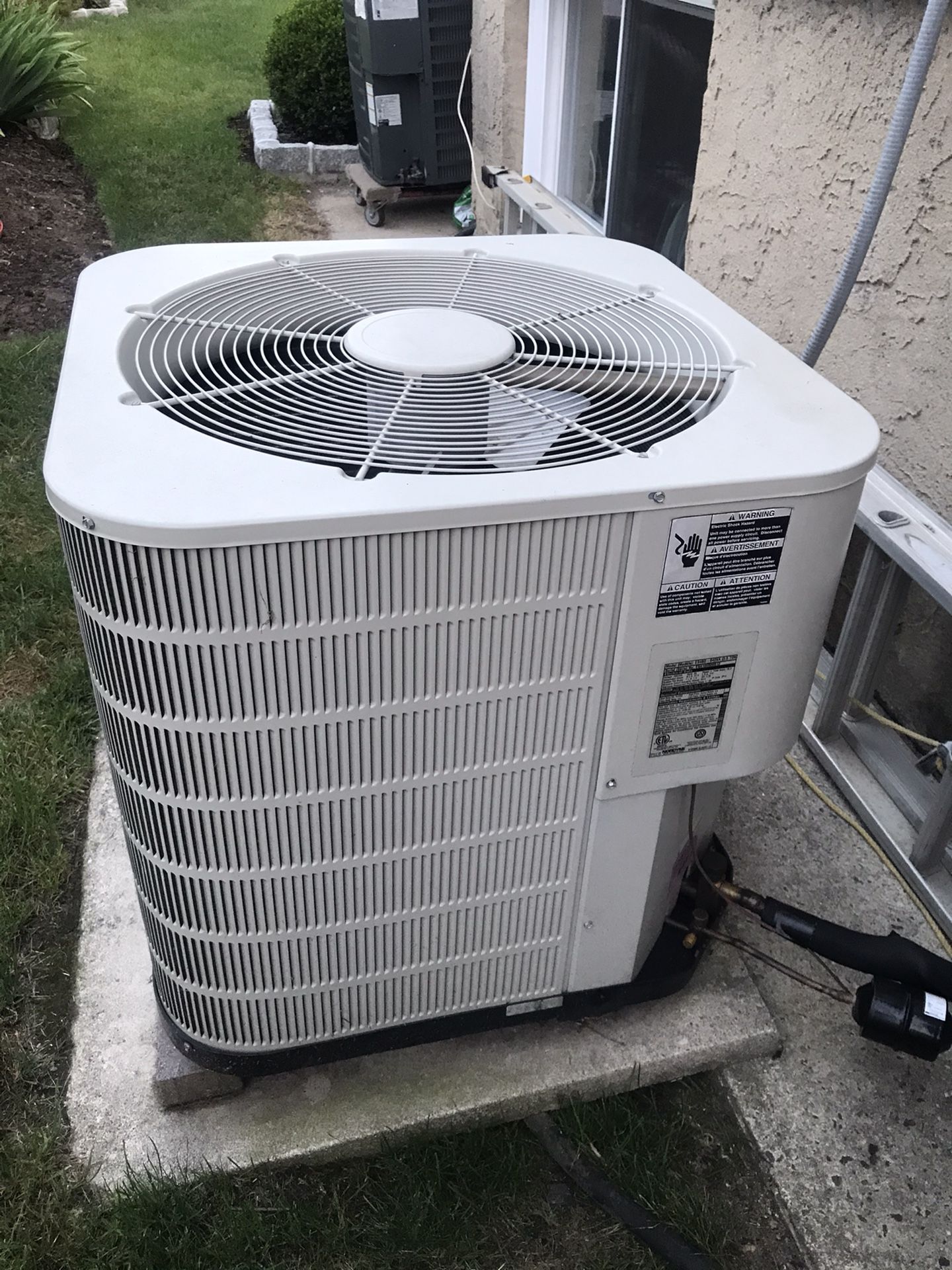 3.5 Ton AC Compressor 410a Nordyne serial ES4BD042KA for Sale in