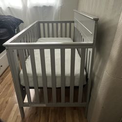 Convertible Crib 