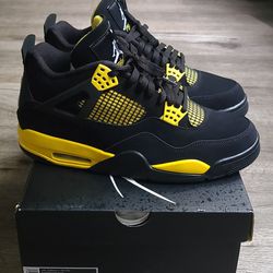 Thunder Jordan 4 Size 11