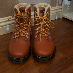 Dr.martens. Size 8 woman