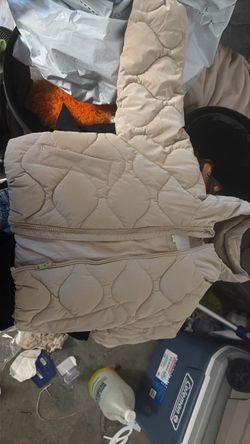 Zara puffer jacket $10