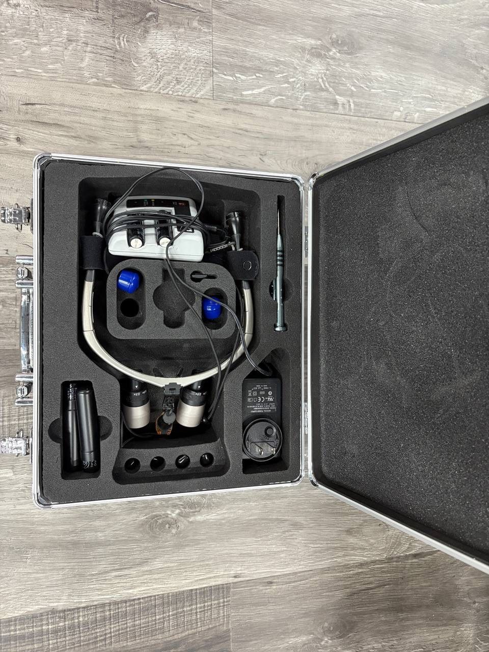 Orascoptic XV1 Wireless Dental Loupe and Headlight