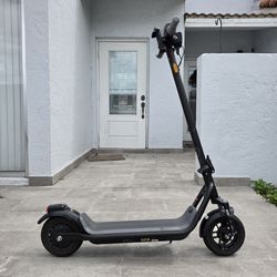 NIU KQi 100P Electric Scooter