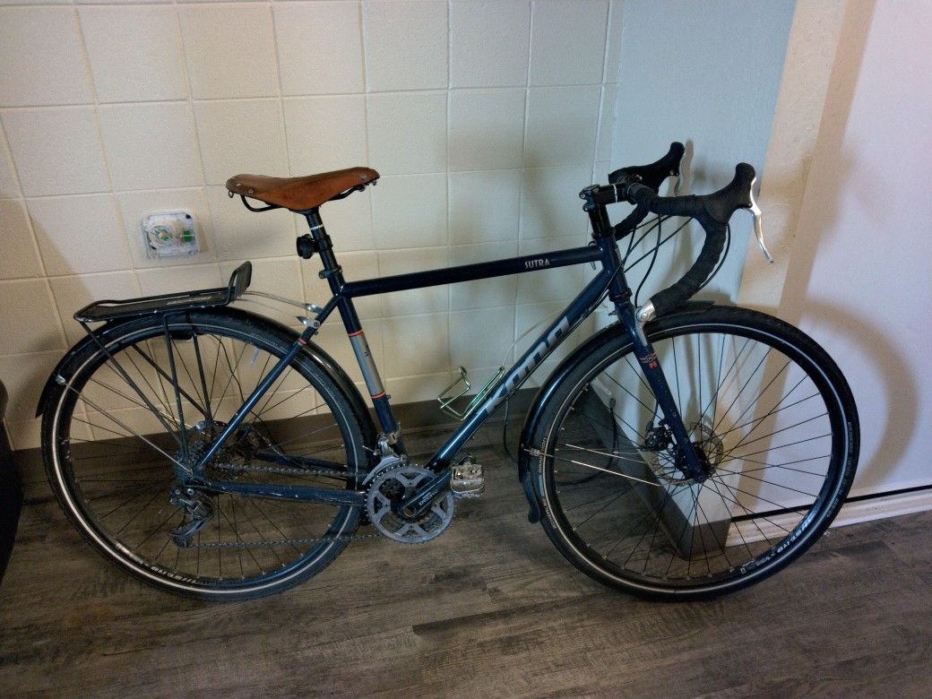 SE 2022 Kono Sutra Bike
