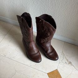 Cowboy Cowgirl Boots Girls Boots Size 2 Brown 