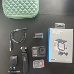 Go Pro 8 With Accessories + New PROTECTIVE HOUSING 