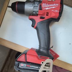 Milwaukee 2490-20 1/2" Hammer Drill With 2aH  Battery
