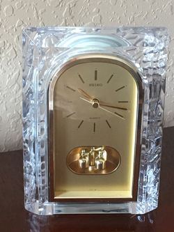 Seiko solid clear cut glass/Crystal block Quartz Brass Pendulum Clock