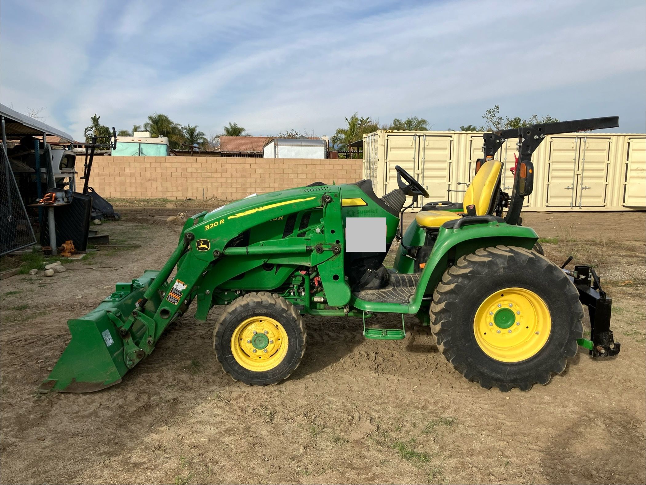 2018 John Deere 3033R Utility Tractor