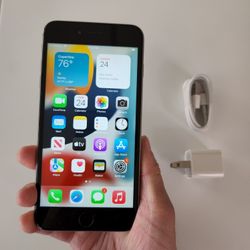 iPhone 6s Plus - UNLOCKED - Like New 