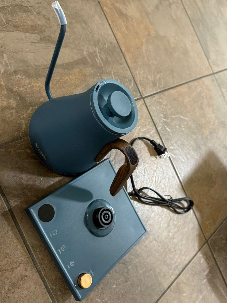 Electric Kettles, 