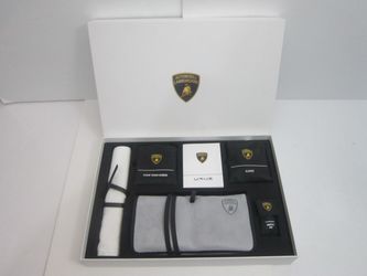 New in Box OEM Lamborghini Urus Car Cleaning Kit Cleaner Care Package Set