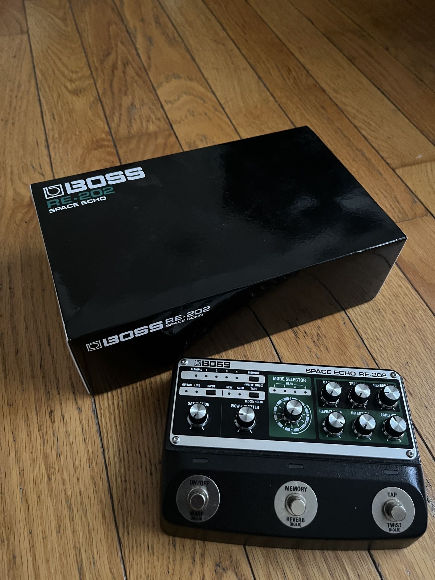 Roland Boss Space Echo RE-202