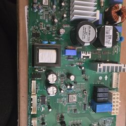 Refrigerator computer board