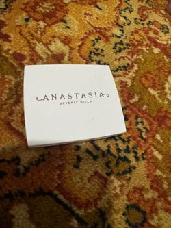 Anastasia Hi Lighter 