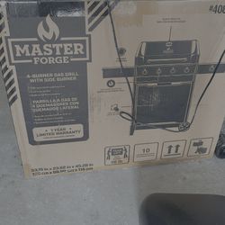 4 Burner Gas Grill NEW