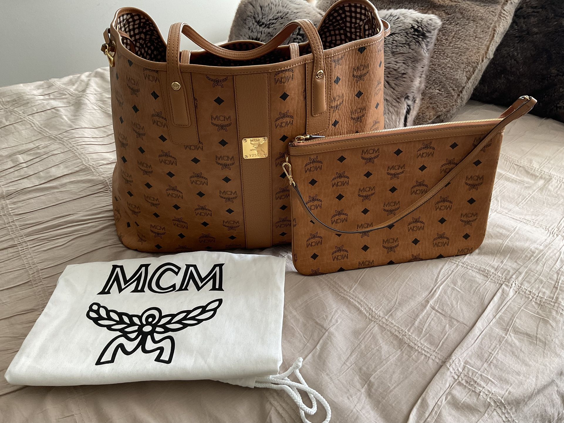 *NEW* MCM Large Liz Reversible Shopper Tote Retails $775 Plus Tax (so $850 Total)