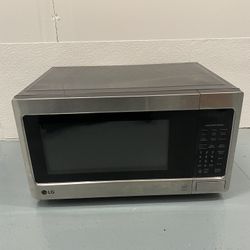 LG Microwave Working Perfect With Tray And Glass Clean Condition 