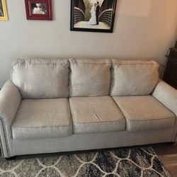 Sofa/couch