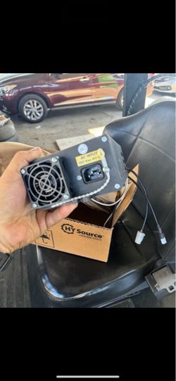 HYSTER charger for pallet jack