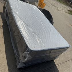 Congelador de la marca Idalis 5.0