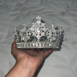 Round Crown 