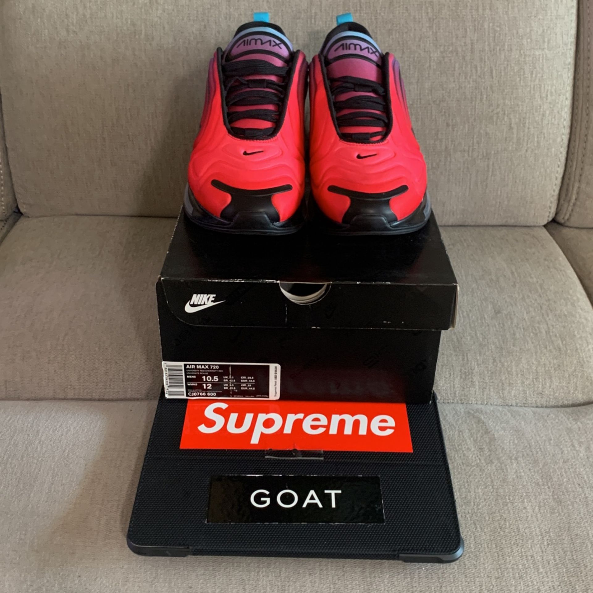 Air Max 720 Size $140 Cash 💵 If The Ads Is Up, Then It's Still