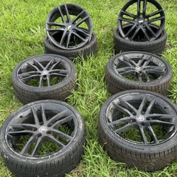 6- 19in Cadillac OEM Rims 