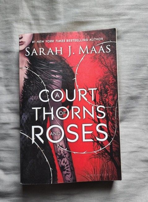 A Court Of Thorns And Roses