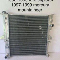 Ford Explorer 1996-1999 Radiator