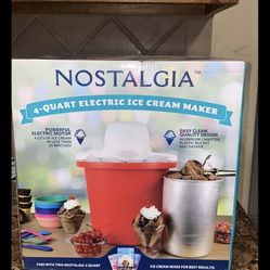 Nostalgia 4 Quart Electric Ice Cream Maker NEW Sealed Box 