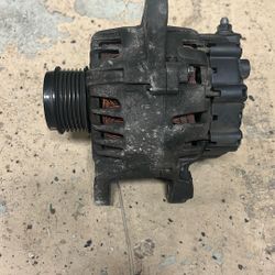 2011 Hyundai Alternator 
