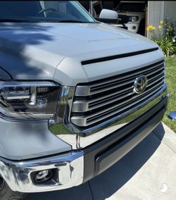Tundra Front bumper W/Fog lights