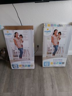 2 Regalo Extra Wide Safety Gates