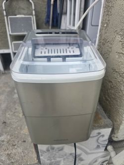MINI INSIGNA ICE MAKER