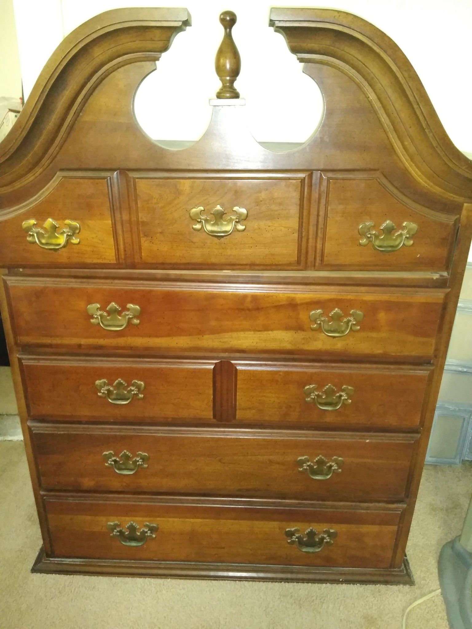 Antique dresser/top