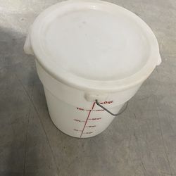5 gallon white round beverage dispenser
