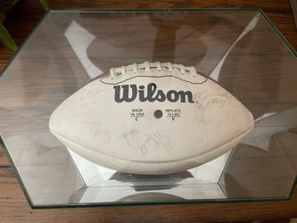 Rams Football 1986 Season Signed By All The Players.