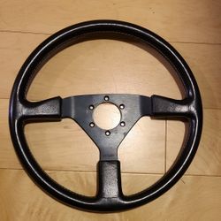 Momo 370mm Steering Wheel