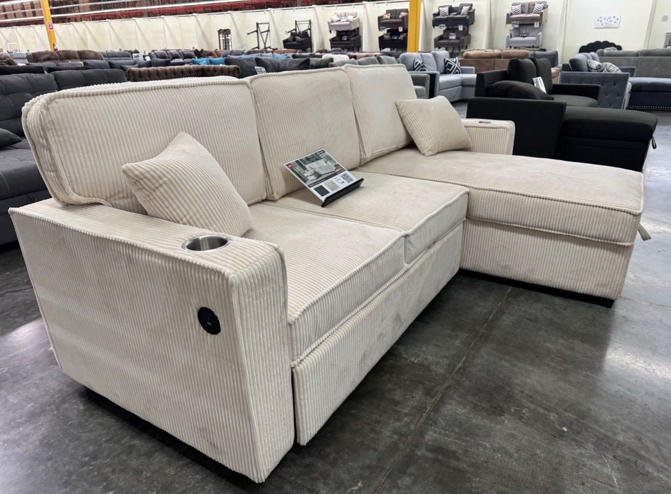 Beige Sofa Sectional w/ Sleeper
