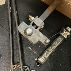 Weight Distribution Hitch with Sway Control Bar