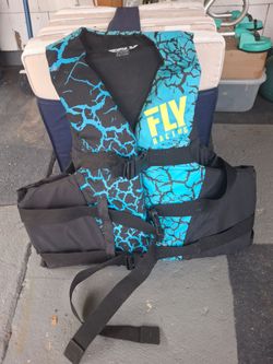 Fly racing life jacket