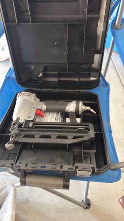 Nail gun