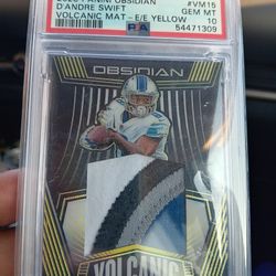 2020 Panini Obsidian  DeAndre Swift Volcanic Mat -E/E YELLOW   /25