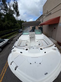 hurricane 217 sundeck 2011 yamaha 150