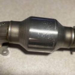 NEW catless O2 Housing for Buick Regal 2013-2017 2.0 turbo ( replaces cat. converter)