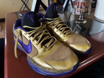 Kobe undefeated shoes
